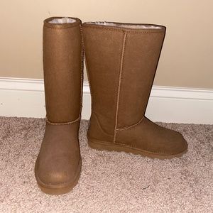 Bearpaw Tall 12” boots faux fur lined